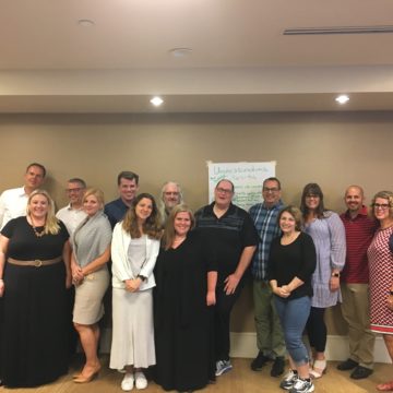 Members of the Disease Experience Expert Panel have formed their own "community" and stand together at OAC's 7th Annual Your Weight Matters National Convention